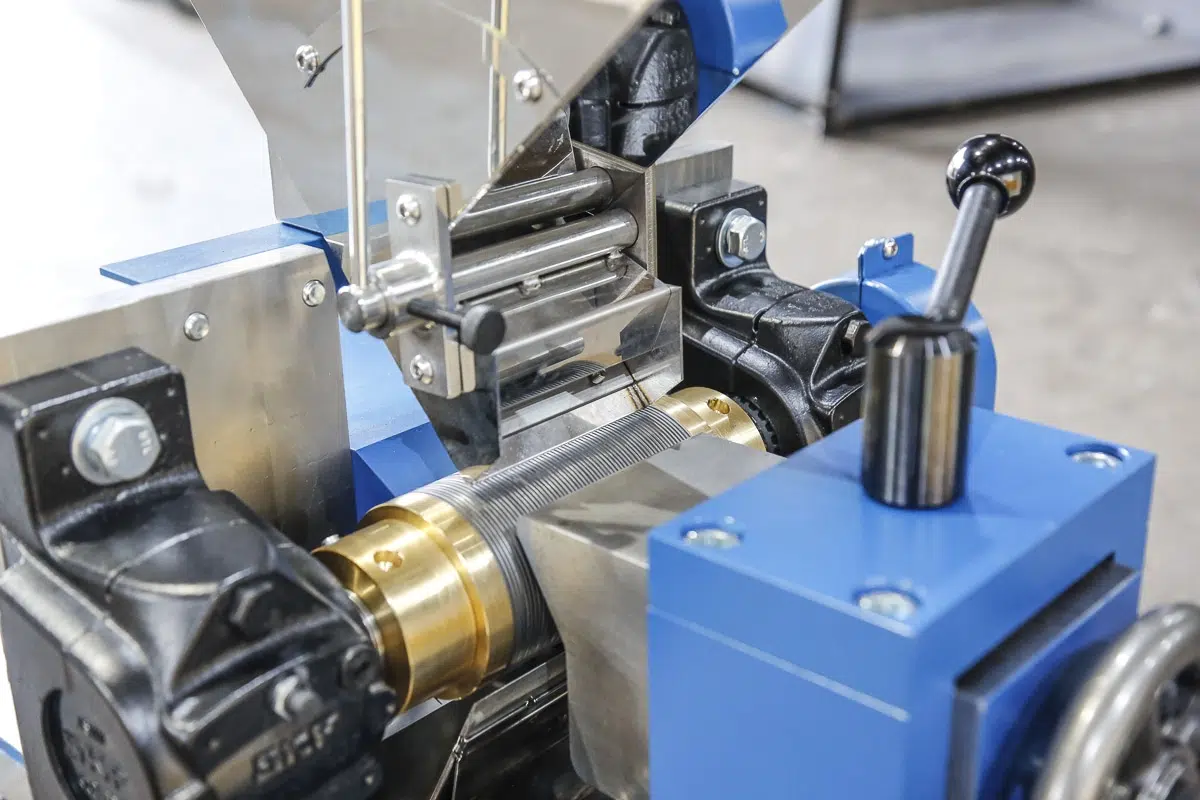 lab-sized Induced Roll Magnetic Separator
