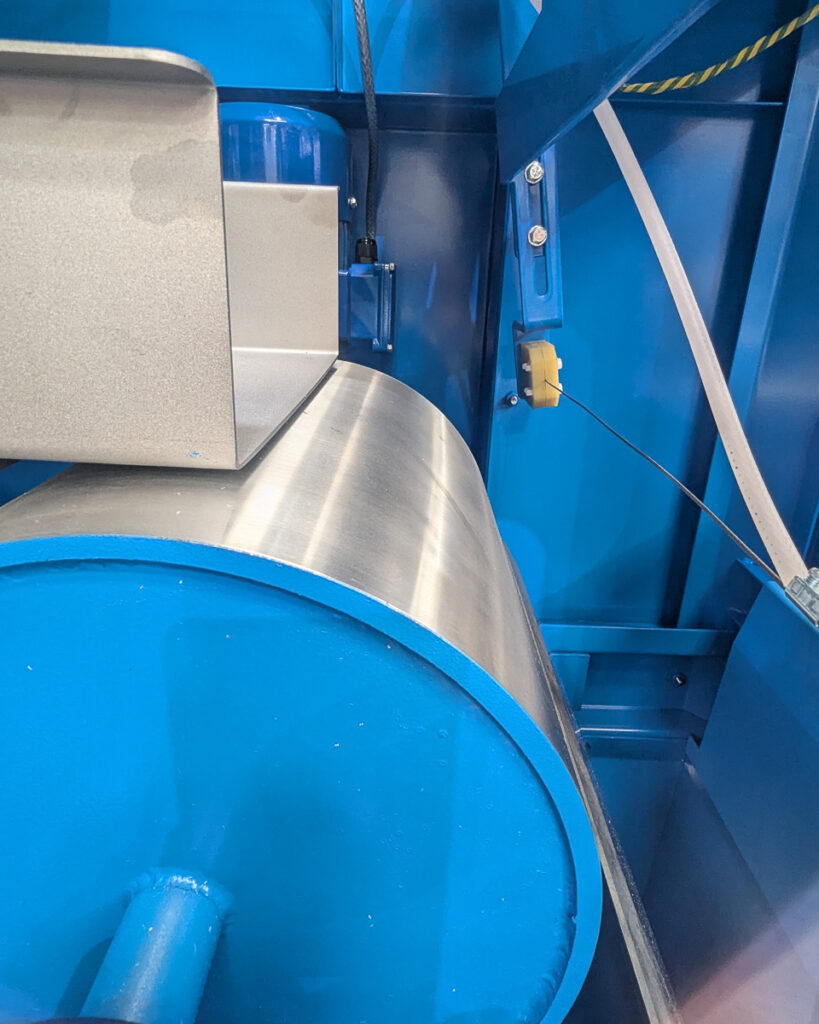 Inside a laboratory-scale ElectroStatic Separator